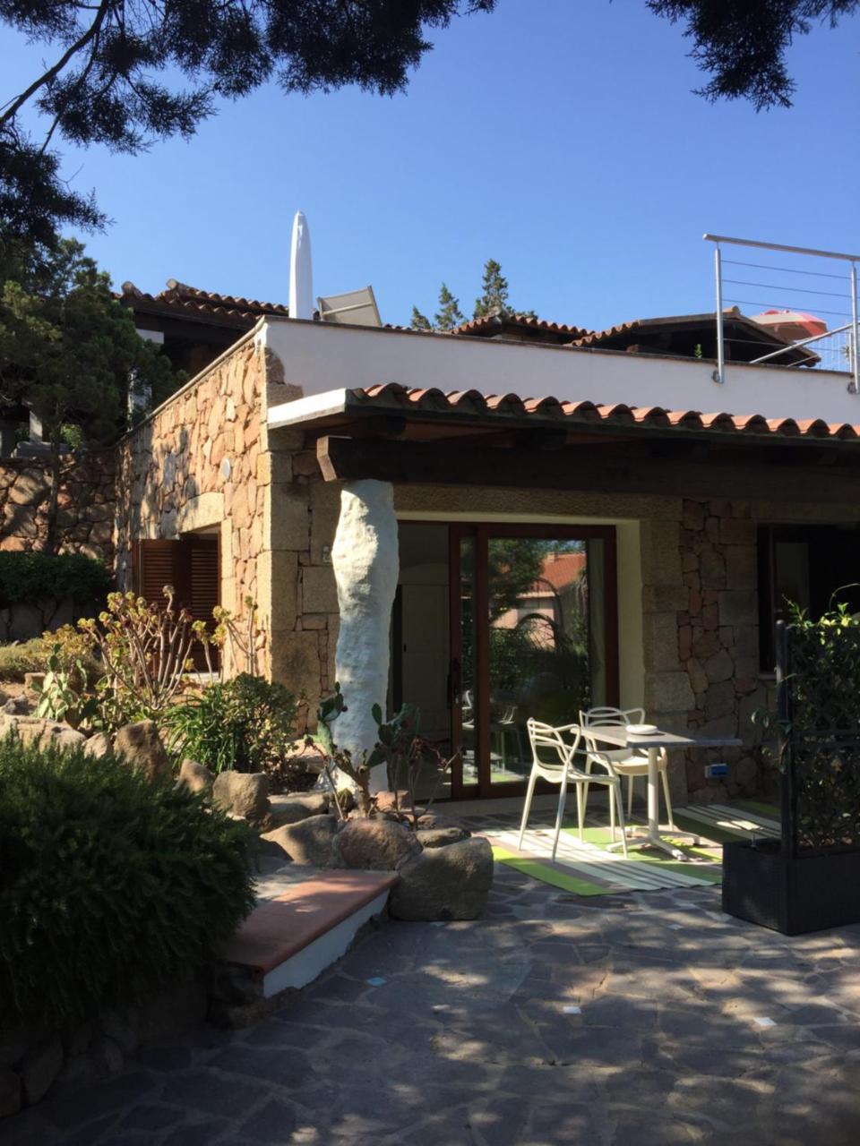 Geco Di Giada Art Suites - Adult Only Порто Ротондо Екстериор снимка